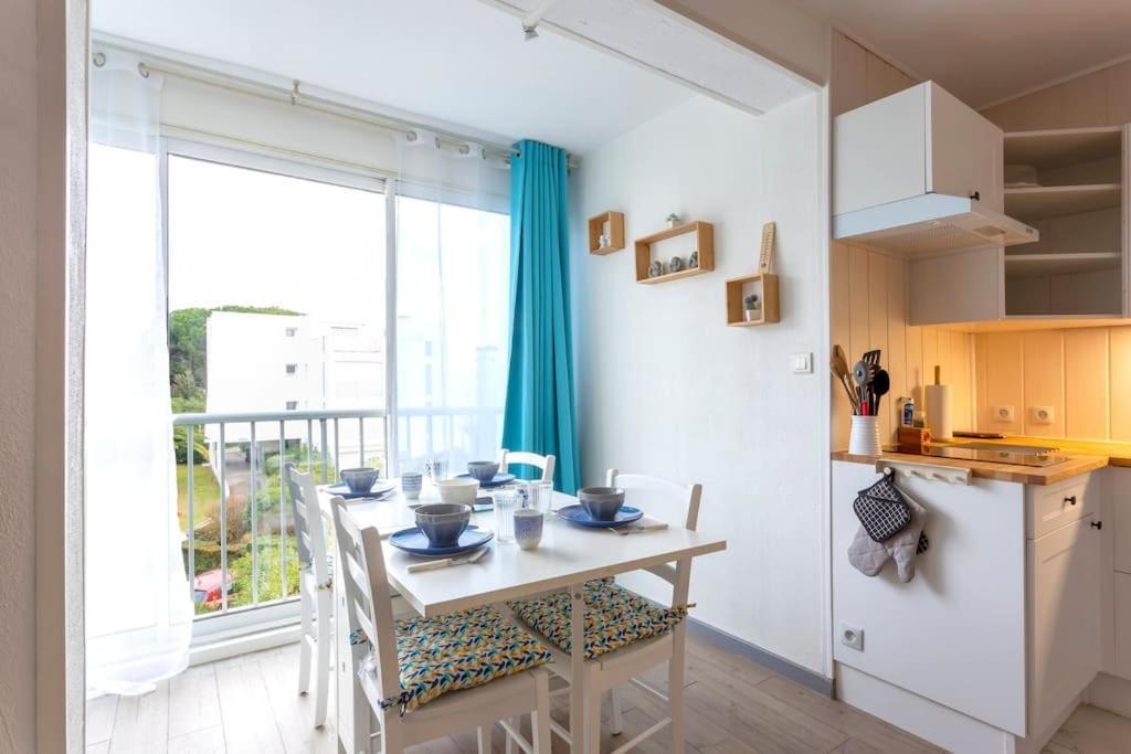 Chez Laurence - Elegant Appartement Climatise Avec Wifi Et Parking La Grande-Motte Zewnętrze zdjęcie