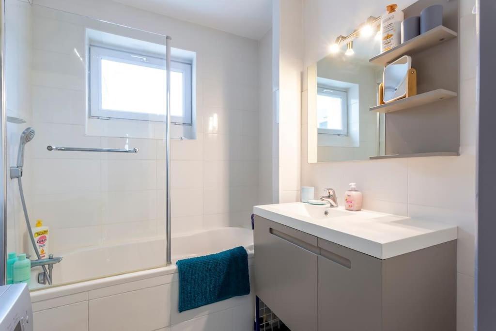 Chez Laurence - Elegant Appartement Climatise Avec Wifi Et Parking La Grande-Motte Zewnętrze zdjęcie